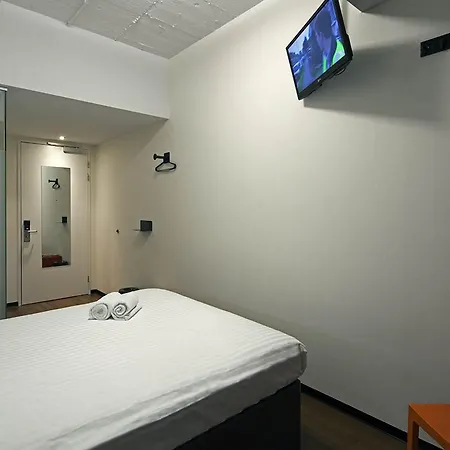 Easyhotel Centre Готель Роттердам
