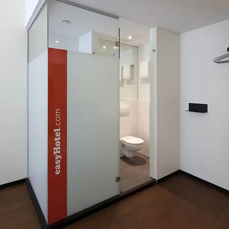 Easyhotel Centre Готель Роттердам
