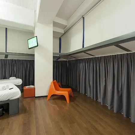 Easyhotel Centre Готель 2*