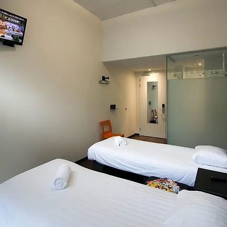 Готель Easyhotel Centre