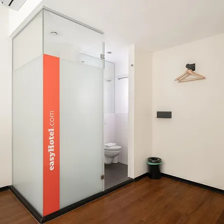 Easyhotel Centre Готель Роттердам