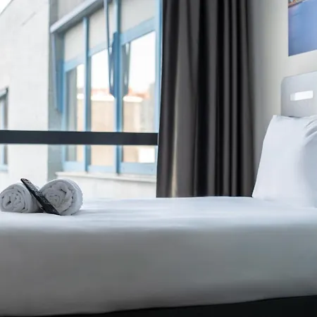Easyhotel Centre Szálloda